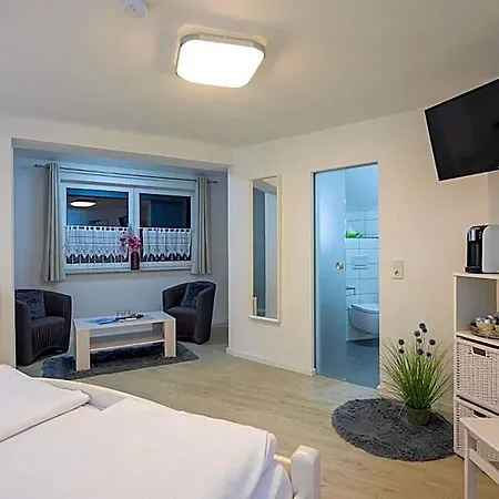 Ursula Otel