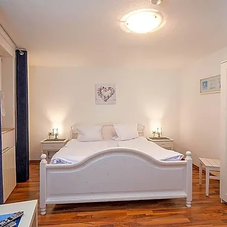 Otel Ursula 3*