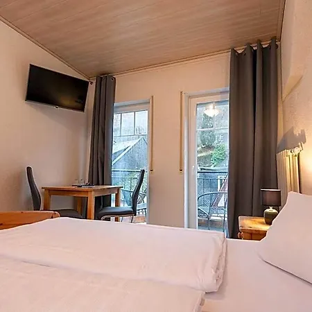 Otel Ursula 3*